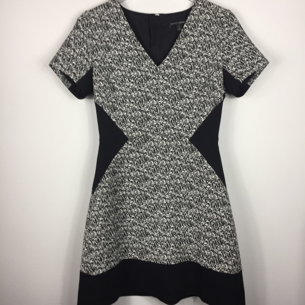 Banana Republic v-neck dress